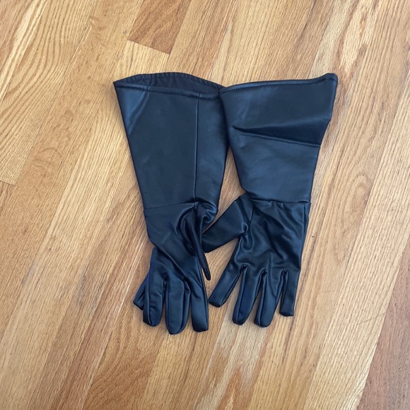 Dash Costume for Kids – Incredibles 2 - Picture 3 of 16